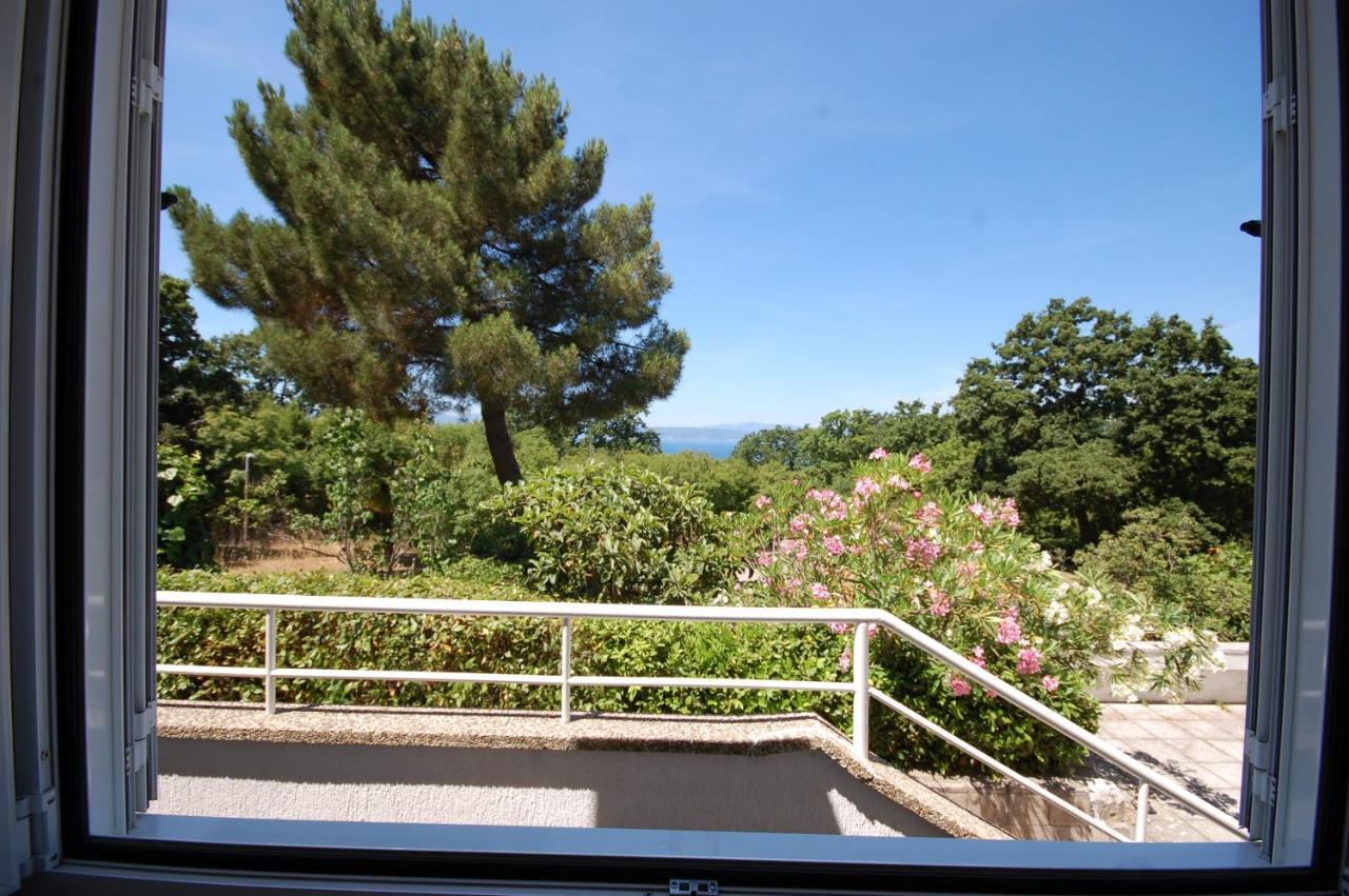 Apartment Blanka By El-Pi Tours Njivice Dış mekan fotoğraf